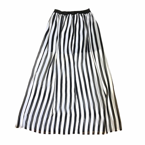H And M Divided Stripes Long Skirt Black White Sz2 - Picture 1 of 8